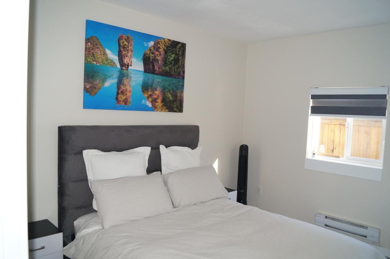 Ground Level One Bedroom Suite Surrey Bagian luar foto